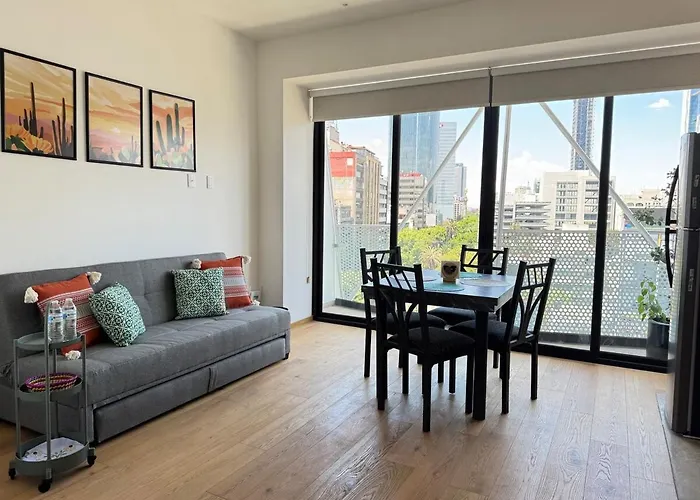 Apartment New With Iconic Views And Location *