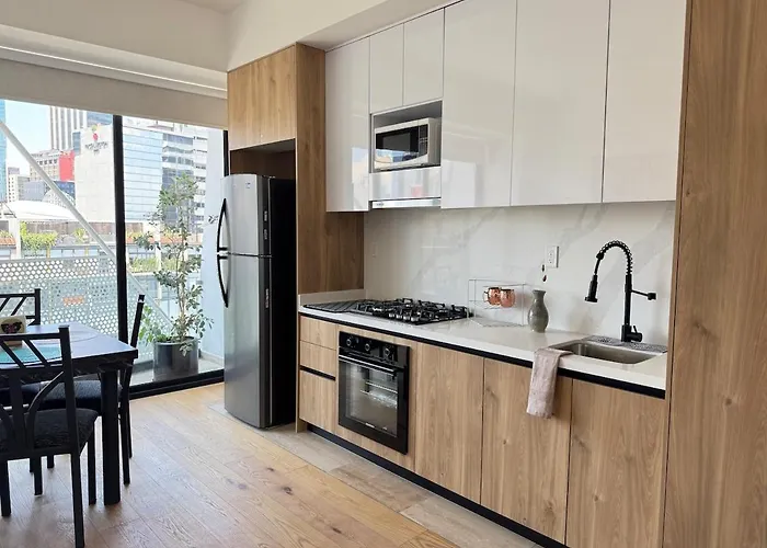 New With Iconic Views And Location