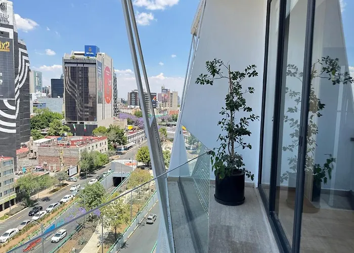 New With Iconic Views And Location Apartment *
