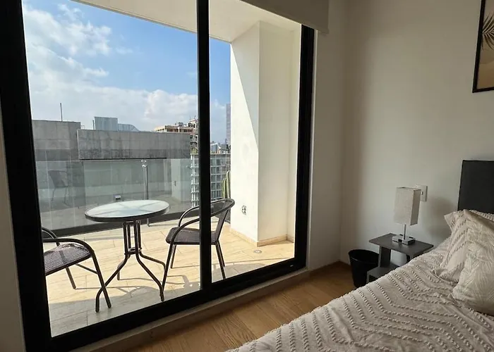 New With Iconic Views And Location Apartment *