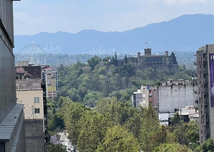 New With Iconic Views And Location Apartment